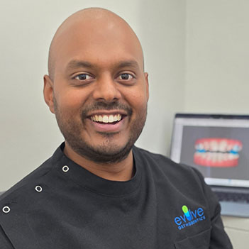 Meet our Clinicians